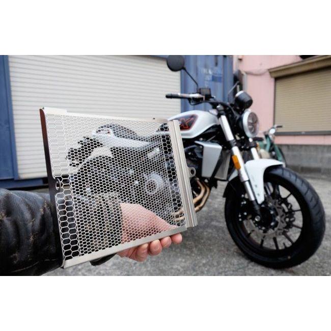 SportsterS ラジエターカバー｜ハーレーカスタムパーツ専門店 テラダモータース Sportster スポーツスターS ラジエターコアガード（ブラック） TERADAMOTORS バイク