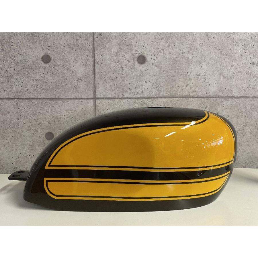 INADOME イナドメ W3レプリカFRPタンク カラー:イエロー W800 INADOME イナドメ W3レプリカFRPタンク カラー:イエロー W800