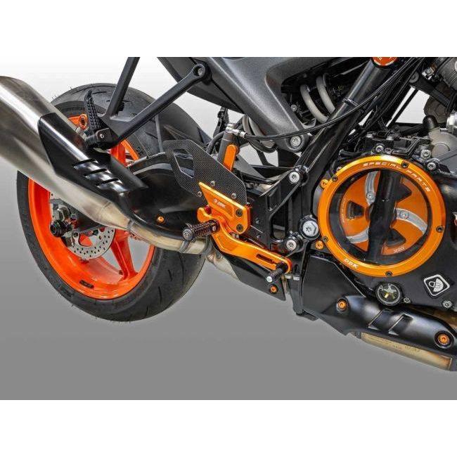 DUCABIKE (DBK) ドゥカバイク (ディービーケー) アジャスタブルステップキット 990 DUKE R KTM バックステップ ステップ 足回り_2