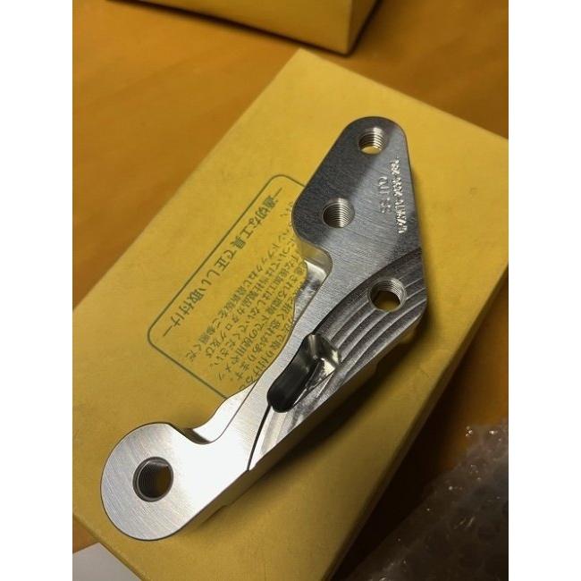 SPEED SHOP ITO スピードショップイトウ GPz900R A1-A6用CP2696キャリパーサポート ボルトカラー：ブラックアルマイト GPz750R KAWASAKI カワサキ ブレーキ_1