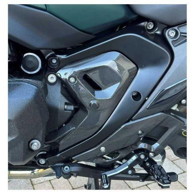 DUCABIKE (DBK) ドゥカバイク (ディービーケー) ドライカーボン サイドカバー R1300 GS ADVENTURE BMW サイドカウル・サイドカバー カウル関連 外装