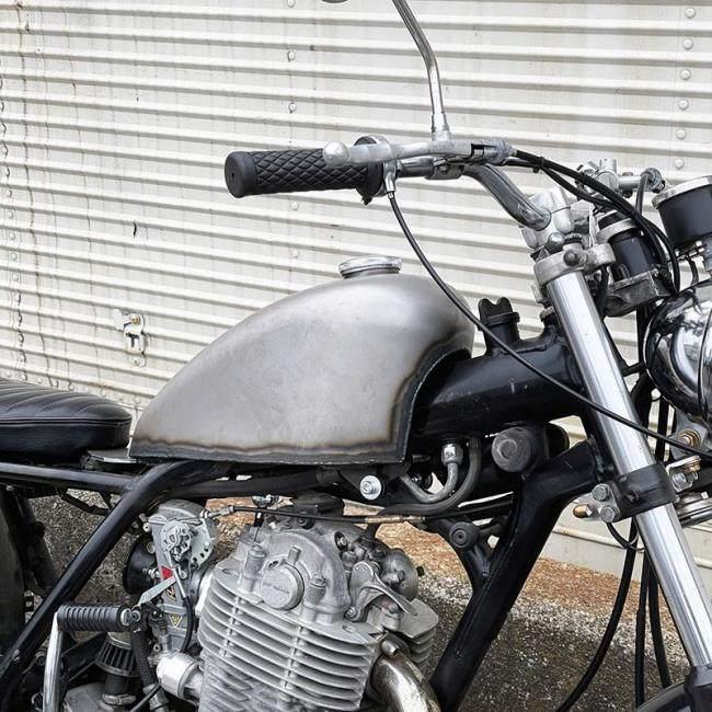 北大路魯山人 ネツミ志野茶碗／共箱・共布／竹腰長生極め箱 210 古