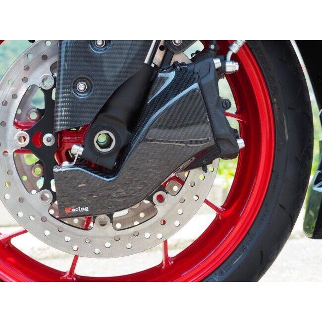 Magical Racing マジカルレーシング キャリパークーリングダクト タイプ：綾織りカーボン製 GSX-8R SUZUKI スズキ エアスクープ・エアダクト 外装_1