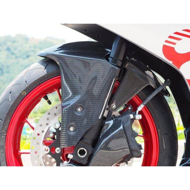 Magical Racing マジカルレーシング キャリパークーリングダクト タイプ：綾織りカーボン製 GSX-8R SUZUKI スズキ エアスクープ・エアダクト 外装_4