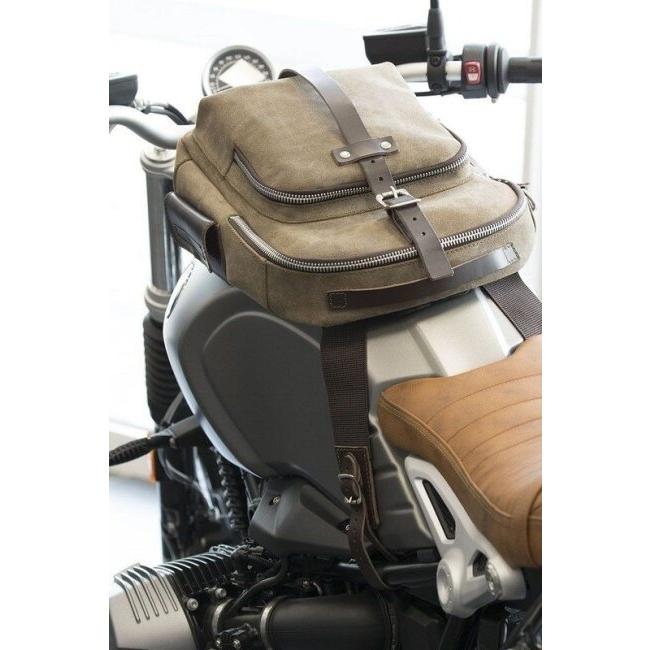 UNIT GARAGE ユニットガレージ Unit Garage TANK PANNIER IN WAXED SUEDE， Mossgrey | U033-Mossgrey タンクバッグ 車体用バッグ・ケース_3