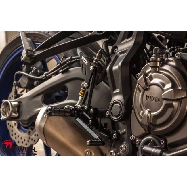 WIZH ウィズ BEV2 Rearset Footpeg Kit Spec：Without PLUS Adapter / Spec：With Stainless Steel Bearings Ankle Guard Foldable Color：Gold MT-07 ステップの画像