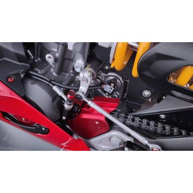 CNC Racing シーエヌシーレーシング Front Sprocket Cover カラー：レッド Panigale V2 S STREETFIGHTER DUCATI ドゥカティ スプロケットカバー 外装_3