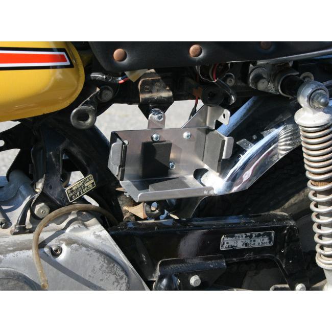 モンキーゴリラ用Gクラフトスイングアームとアルミバッテリーケース G-Craft ASIA G-Craft ジークラフト 4Lモンキー用アルミ12Vバッテリー