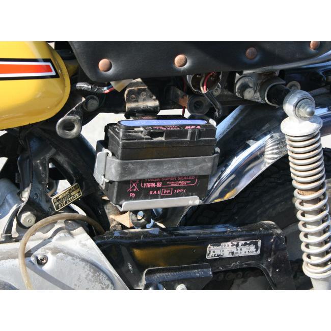 モンキーゴリラ用Gクラフトスイングアームとバッテリーケース G-Craft ASIA G-Craft ジークラフト 4Lモンキー用アルミ12Vバッテリー