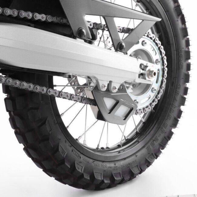 たか専用 ZETA RACING ジータ レーシング チェーンガードブレース CRF250L