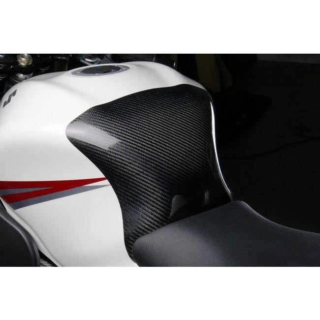 21ページ A-TECH（エーテック） タンクパッド 素材：FRP／黒 GSX1300R ハヤブサ