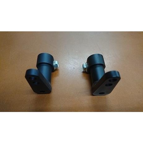 K&T ケイアンドティー アルミチェンジアーム ネジの向き：左／ネジの場所：右側 / 長さ：20mm その他ステップオプション・補修部品 ステップ 足回り | K＆T | 01