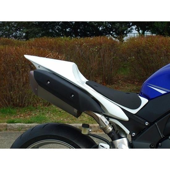 CLEVER WOLF（クレバーウルフ） シートカウル用ウラカバー YZF-R1