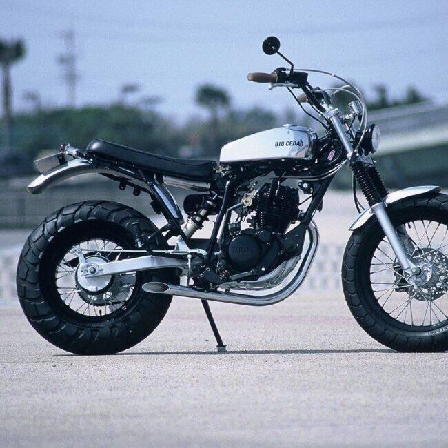 BIGCEDAR（ビッグシーダー） フラットサイドアルミタンク TW200 TW225