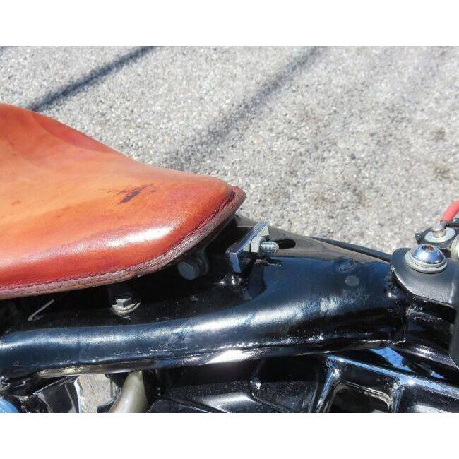 バイク用 ソロシート ファイヤーパターン　ハーレー NEO FACTORY（ネオファクトリー） ソフテイル用ソロシートベースキット