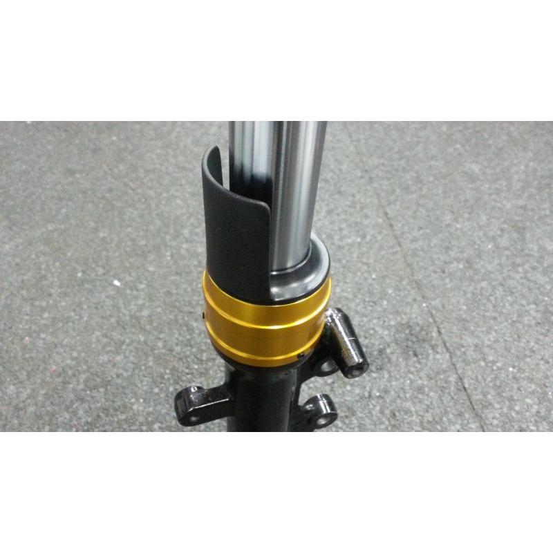 KN企画 ケイエヌキカク シグナスX【台湾仕様33φ】 BWS125 アルミダストカバー【ブラック】 シグナスX YAMAHA ヤマハ フォークガード 外装 | KN企画 | 04