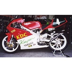 KDCサービス ケイディーシーサービス フロントフェンダー カラー：黒ゲル TZ250 YAMAHA ヤマハ フェンダー関連 外装 | ブランド登録なし | 01