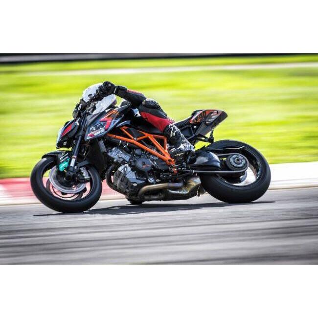 METZELER メッツラー RACETEC RR【180/55 ZR 17 M/C(73W)TL K2】レーステックRR タイヤ オンロードタイヤ・サーキット向け オンロードタイヤ | METZELER | 04