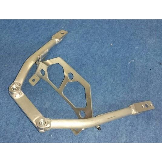 EIGHT(才谷屋) エイト(サイタニヤ) アッパーカウルステー YZF-R1 YAMAHA ヤマハ カウルステー 外装 | ブランド登録なし