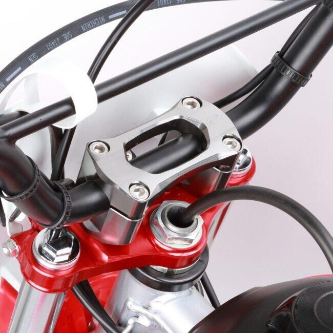 ZETA ジータ ハンドルバークランプキットCOMP(22.2mm用) CRF125F