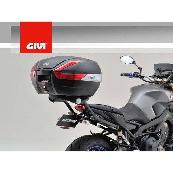 GIVI モノキートップケースV47 カーボン 美品ベース無し GIVI（ジビ） モノキーケース V47シリーズ 未塗装 (アルミパネル