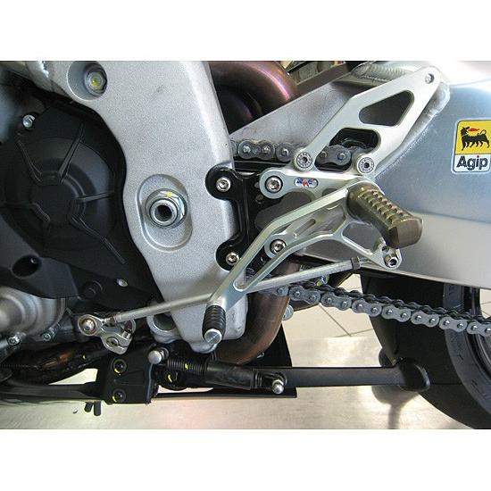 Robby Moto Engineering ロビーモトエンジニアリング バックステップ EVO [エボ] モデル カラー：ブラック RSV4R ファクトリー APRILIA アプリリア ステップの画像