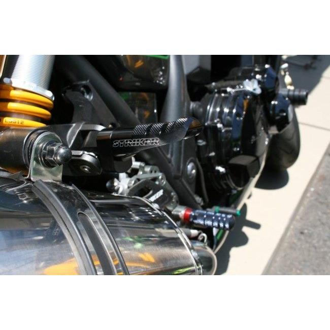 STRIKER ストライカー タンデムステップバー カラー：ブラックアルマイト KAWASAKI カワサキ タンデムステップ・タンデムブラケット ステップ 足回り | STRIKER | 02