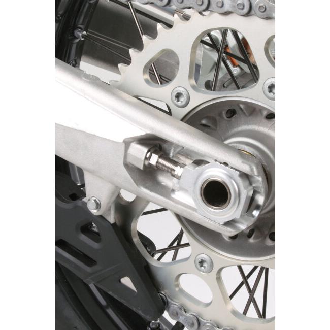 ZETA ジータ チタンチェーンアジャスターボルト／ナットセット(Z-チタン) HONDA ホンダ KAWASAKI カワサキ SUZUKI スズキ YAMAHA ヤマハ BETA ベータ 足回り | ZETA | 03