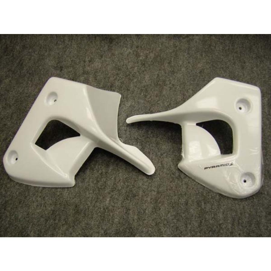 Pyramid Plastics ピラミッドプラスチック ラジエーター・チーク(Radiator Cheeks) カラー：Unpainted CB1300 1998-2013 HONDA ホンダ 冷却関連 エンジン