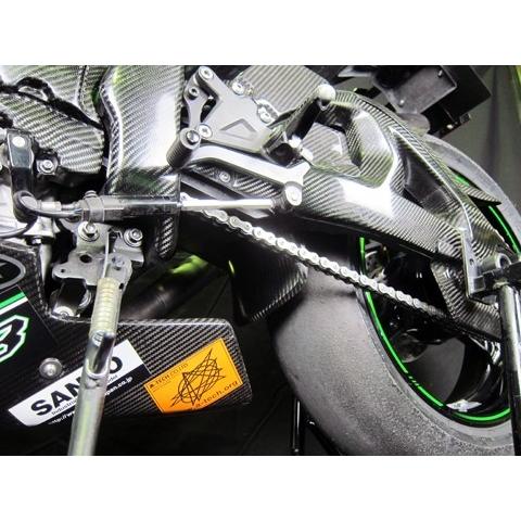 A-TECH エーテック アンダーリアフェンダー 素材：FRP／白(FW) ZX-10R KAWASAKI カワサキ｜webike｜04