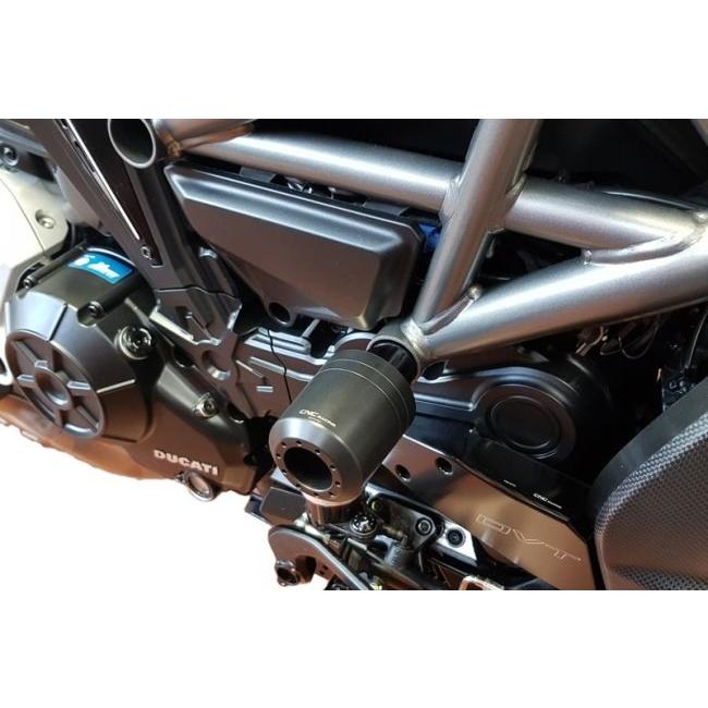 CNC Racing シーエヌシーレーシング エンジンスライダー XDiavel DIAVEL 1260 S DUCATI ドゥカティ エンジンスライダー・フレームスライダー フレーム_1