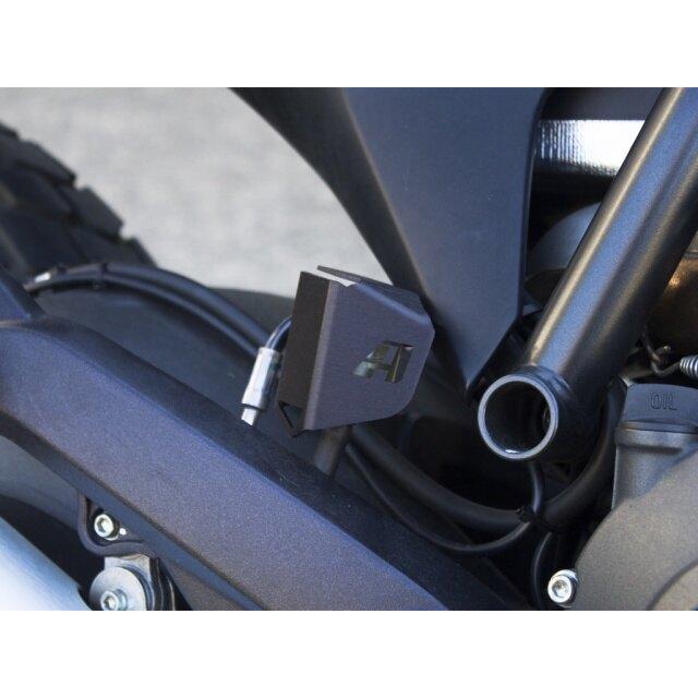 AltRider アルトライダー Rear Brake Reservoir Guard カラー：Black Scrambler DUCATI ドゥカティ マスターシリンダーガード ブレーキの画像