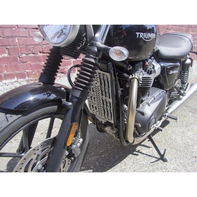 AltRider アルトライダー Radiator Guard カラー：Silver Street Twin TRIUMPH トライアンフ ラジエーターコアガード・オイルクーラーコアガード 冷却関連の画像