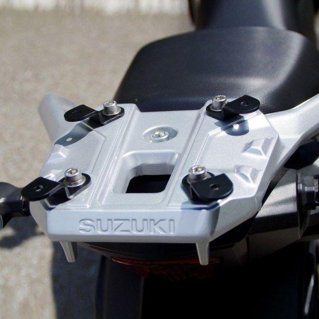 World Walk ワールドウォーク リアボックス装着用アタッチメント タイプ：30Lリアボックスセット Vストローム250 SUZUKI スズキ リアキャリア 外装の画像