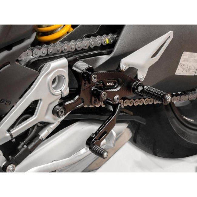 DUCABIKE (DBK) ドゥカバイク (ディービーケー) アジャスタブルステップキット カラー：ブラック／ブラック / バージョン：フルスペック DUCATI ドゥカティ | ブランド登録なし | 02