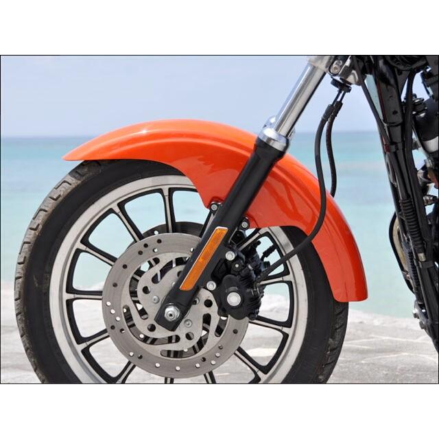 CHIC DESIGN シックデザイン スポーツフェンダー フロント カラー：ブリリアントシルバー DYNAファミリー HARLEY-DAVIDSON ハーレーダビッドソン 外装の画像