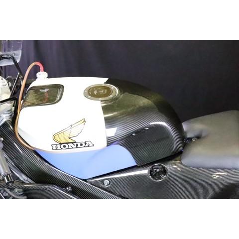 A-TECH エーテック タンクパッド タイプS 素材：ドライカーボンケブラー(DCK) クリア塗装済 VFR750R HONDA ホンダ タンク関連 外装 | A-TECH | 02