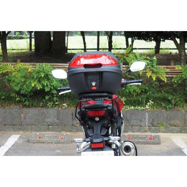 World Walk ワールドウォーク リアキャリア タイプ：30リッターリアボックスセット CB125R CB250R CB150R CB300R HONDA ホンダ 外装の画像