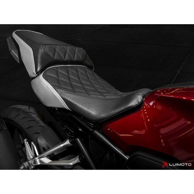 LUIMOTO ルイモト フロントシートカバー カラー：CFブラック CB250R