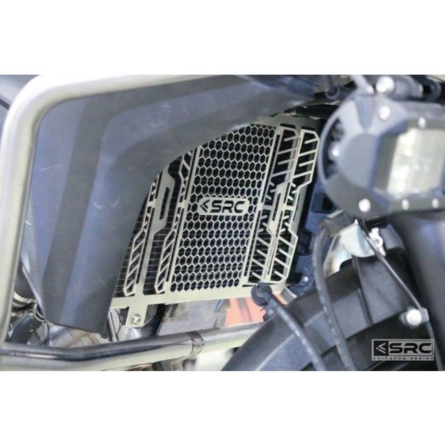 SRC エスアールシー ラジエターガード カラー：シルバー(素材：ステンレス) Vストローム650 Vストローム650XT SUZUKI スズキ 冷却関連 エンジンの画像
