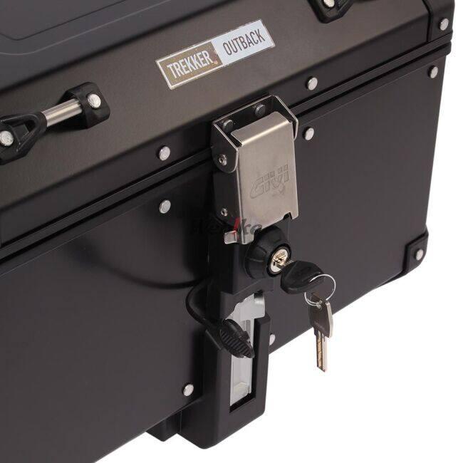 GIVI（ジビ） TREKKER OUTBACK(トレッカーアウトバック)［OBKN58］リア