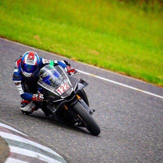 EIGHT(才谷屋) エイト(サイタニヤ) フルカウル用ウィングレット カラー：白ゲル YZF-R1 YAMAHA ヤマハ スポイラー・ウイング 外装の画像