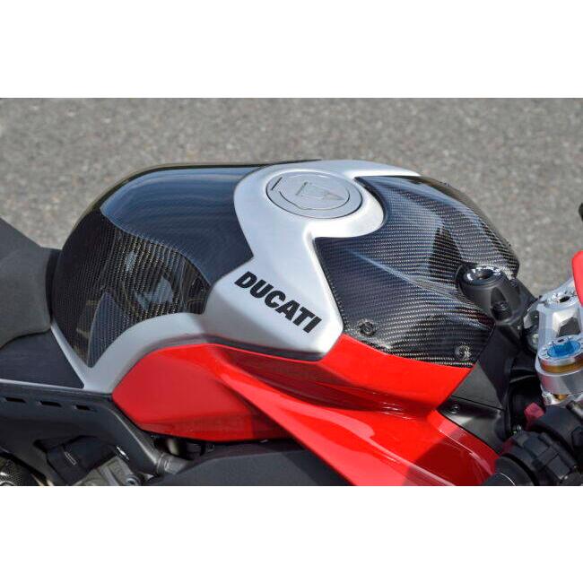 マジカルレーシング製 タンクエンド PANIGALE V4用 綾織りカーボン製 Magical Racing（マジカルレーシング） タンクエンド タイプ：綾織