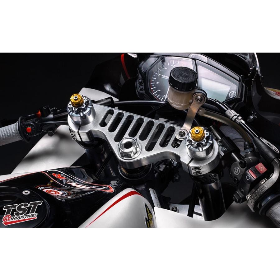 TST ティーエスティー TRIPLE CLAMP YZF-R3 YAMAHA ヤマハ トリプルツリー・ステム・アンダーブラケット ハンドルの画像
