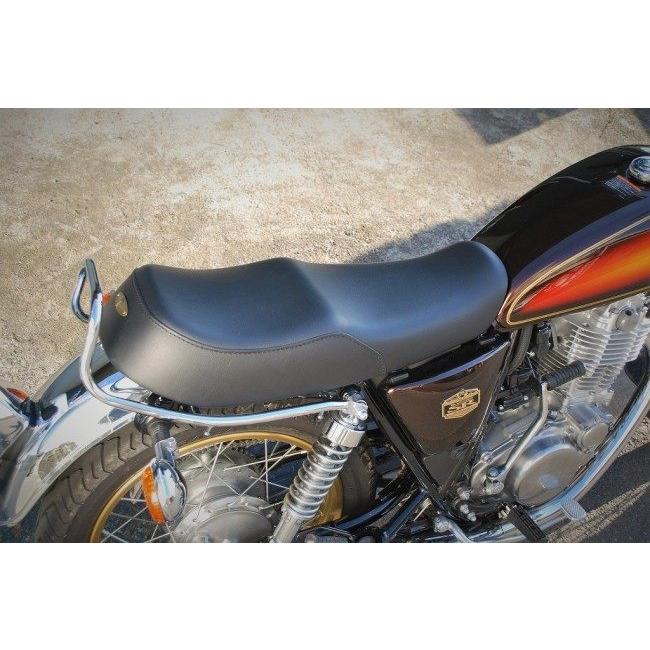 バイクシート　K＆H　段付きシートA　ステッチ仕上げ　SR400 FI用 美品 段付きシート A ステッチ SR400｜K＆H