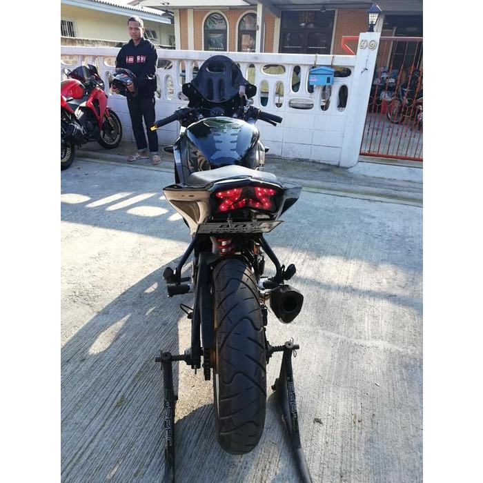 KPT DESIGN ケーピーティーデザイン シートカウリング Z800スタイル カラー：ホワイト CBR150R HONDA ホンダ シートカウル・テールカウル カウル関連 外装