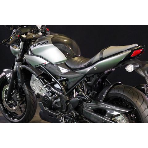A-TECH エーテック サイドカバーSTD タイプ：カーボンケプラー / クリアー塗装：なし SV650X SUZUKI スズキ サイドカウル・サイドカバー カウル関連 外装の画像