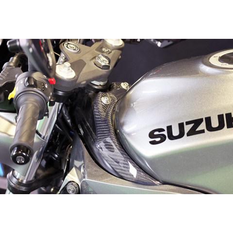 SV650 タンクフロントカバー 綾織カーボン エーテック A-TEC A-TECH（エーテック） タンクフロントカバーSTD タイプ：カーボン
