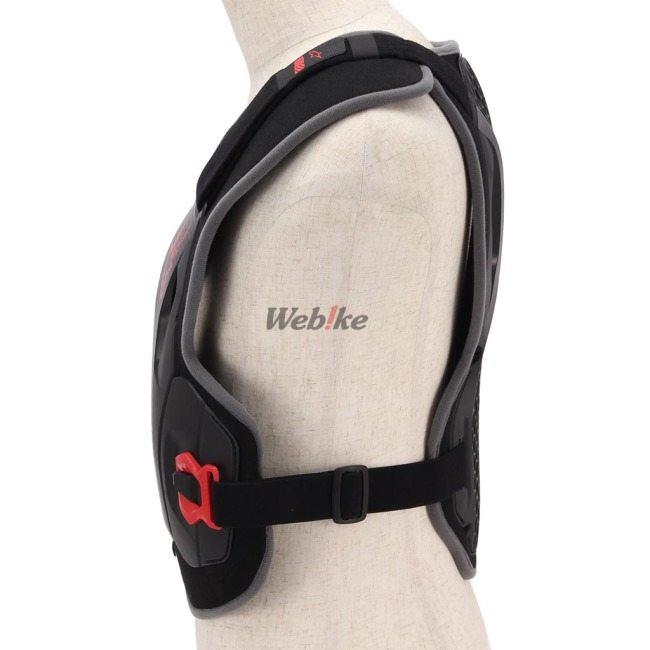 アルパインスターズ alpinestars BIONIC ACTION CHEST PROTECTOR [バイオニックアクション チェスト ...