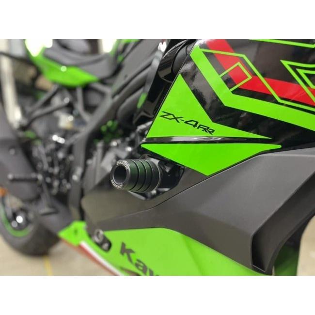 STRIKER ストライカー ガードスライダー タイプ：標準シルバー Ninja